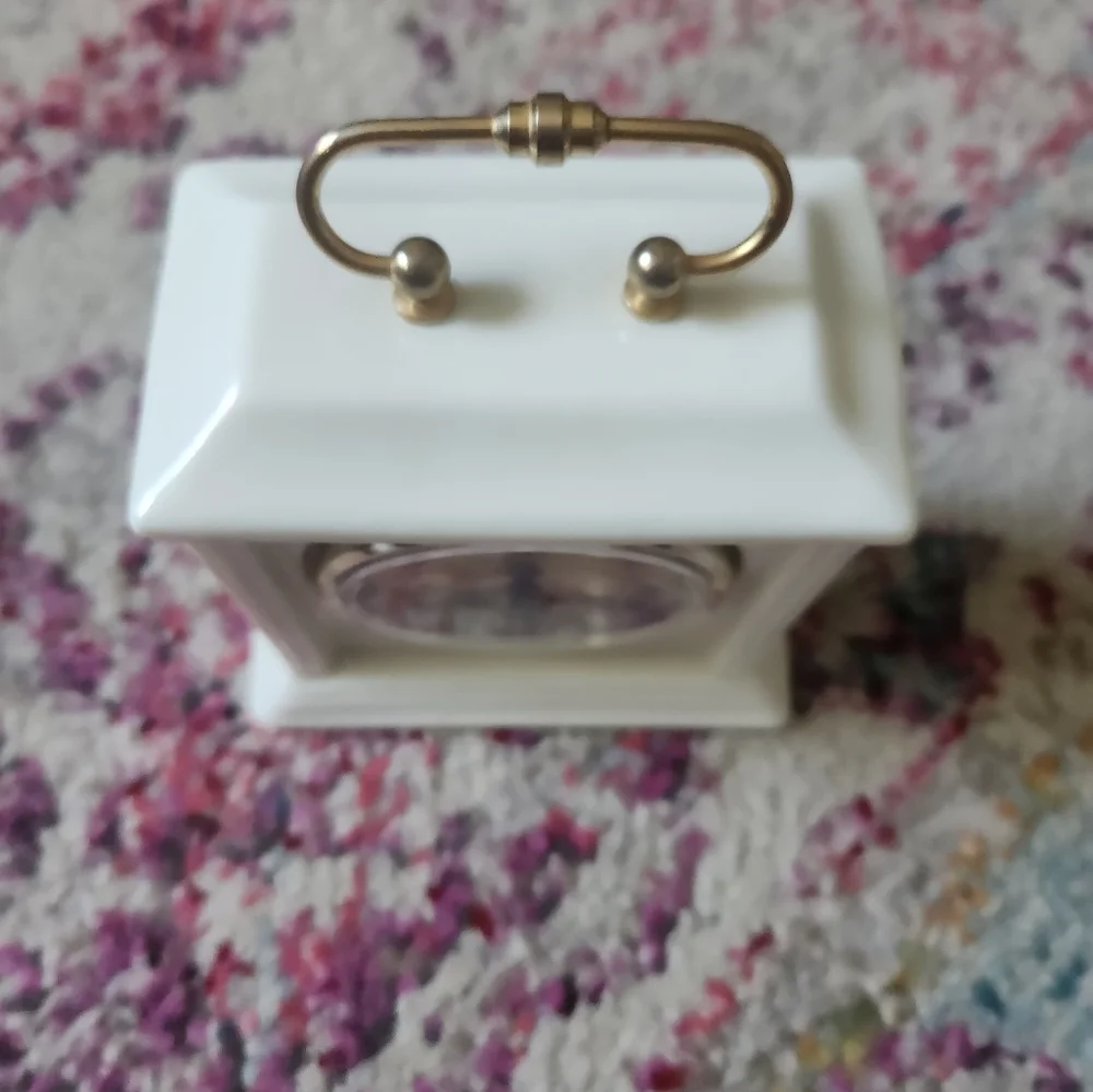 Vintage quartz clock